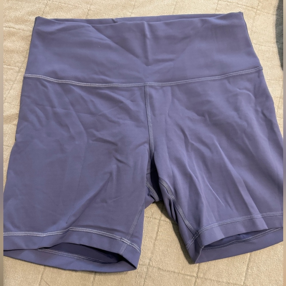 Lululemon Wunder Train HR 6” short; size 10; purple